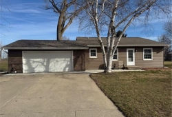 103 E Interlaken Road, Fairmont, MN 56031