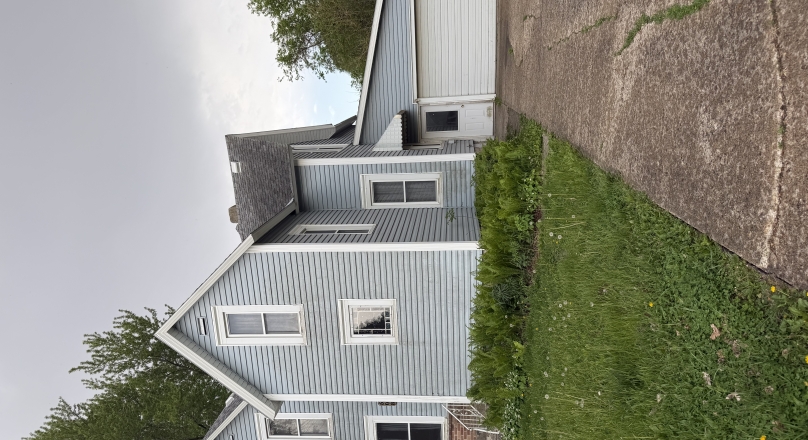 508 Iowa St E, Elmore