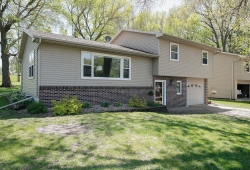 135 Eltinge Pl, Fairmont