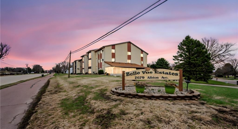 2679 Albion Ave #305